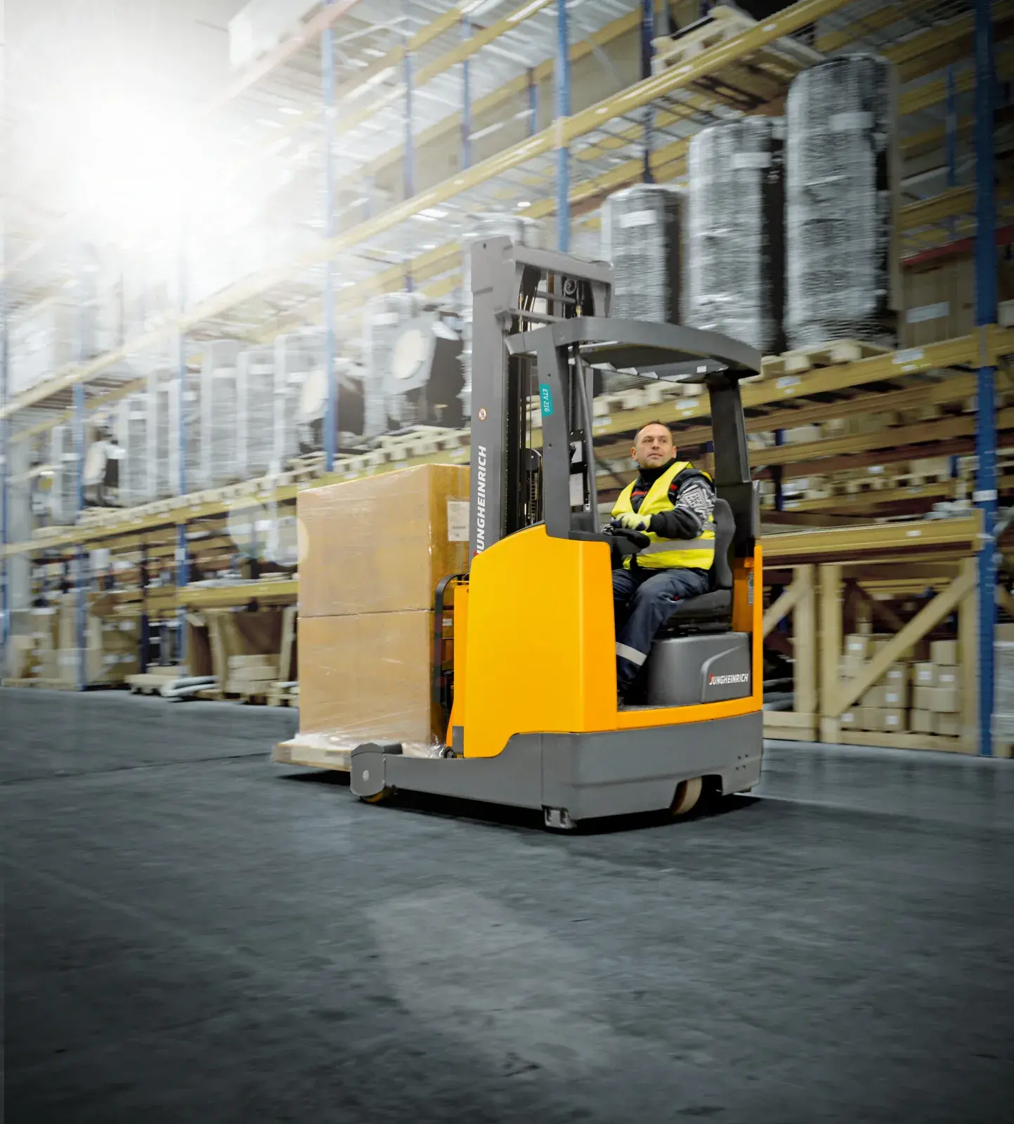 Apilador retractil paraguay2